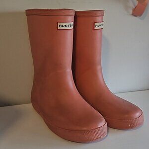 Girls Hunter rain boots size UK11